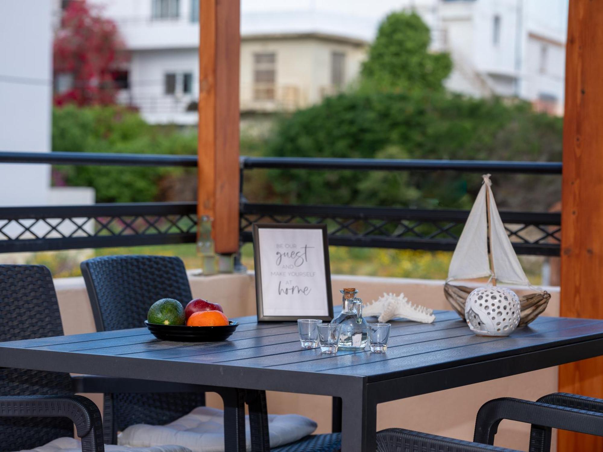 Cocomelo Apts 3 Luxury Heraklion  Exterior photo